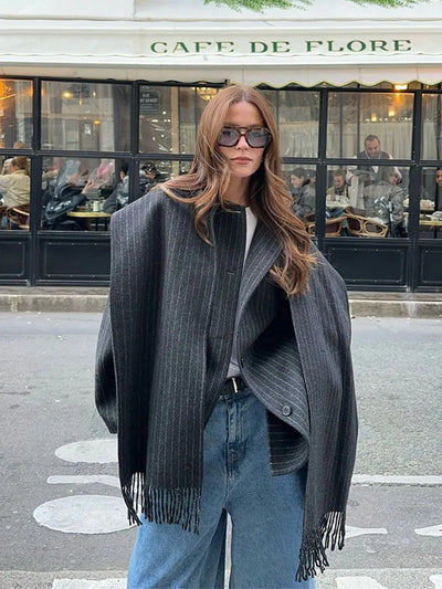 Julia | Schicke gestreifte Damenjacke mit Halstuch